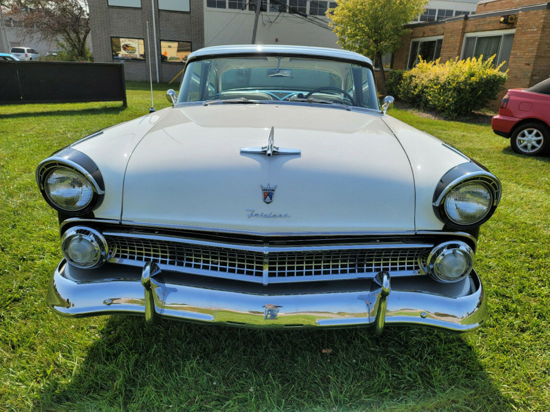 1955 Ford Crown Victoria - photo 3