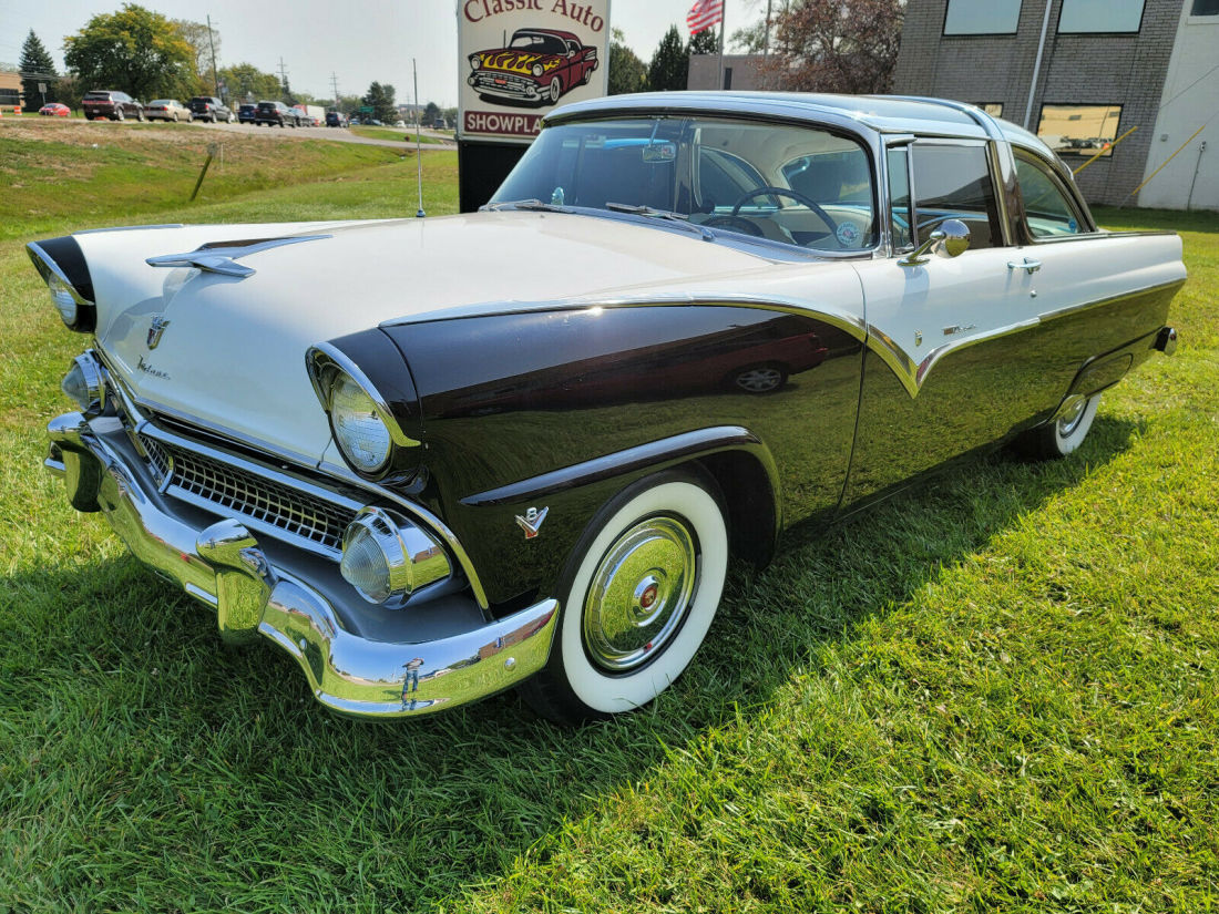 1955 Ford Crown Victoria - photo 4