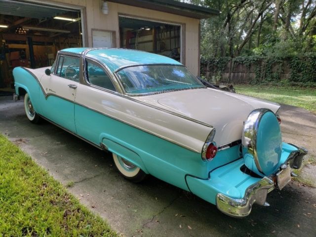 1955 Ford Crown Victoria - 272 Y BLOCK V8 - CONTINENTAL KIT - - photo 4