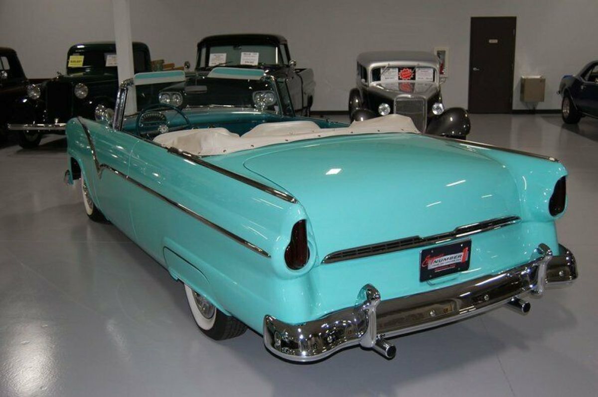 1955 Ford Custom 2dr Convertible - photo 8