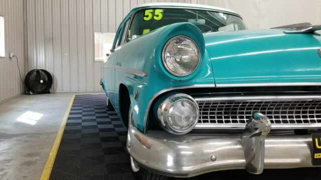 1955 Ford Customline Sedan - photo 7
