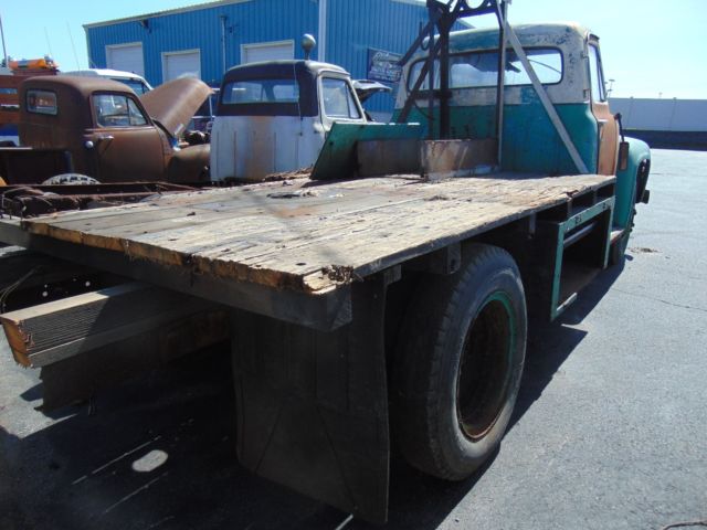 1955 Ford F-550 - photo 5
