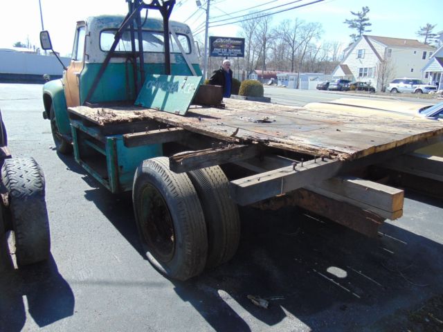 1955 Ford F-550 - photo 7