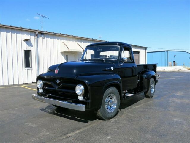 1955 Ford F250 (like F100), High Quality Paint & Body, Tri-Power V8 1955 Ford F-250 --