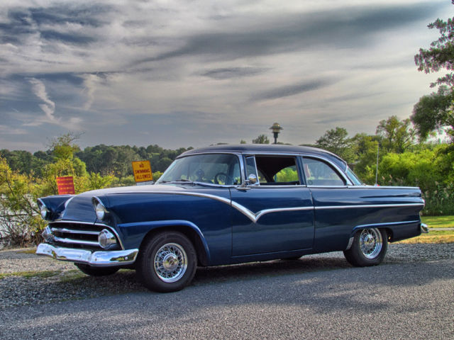 1955 Ford Fairlane - photo 4