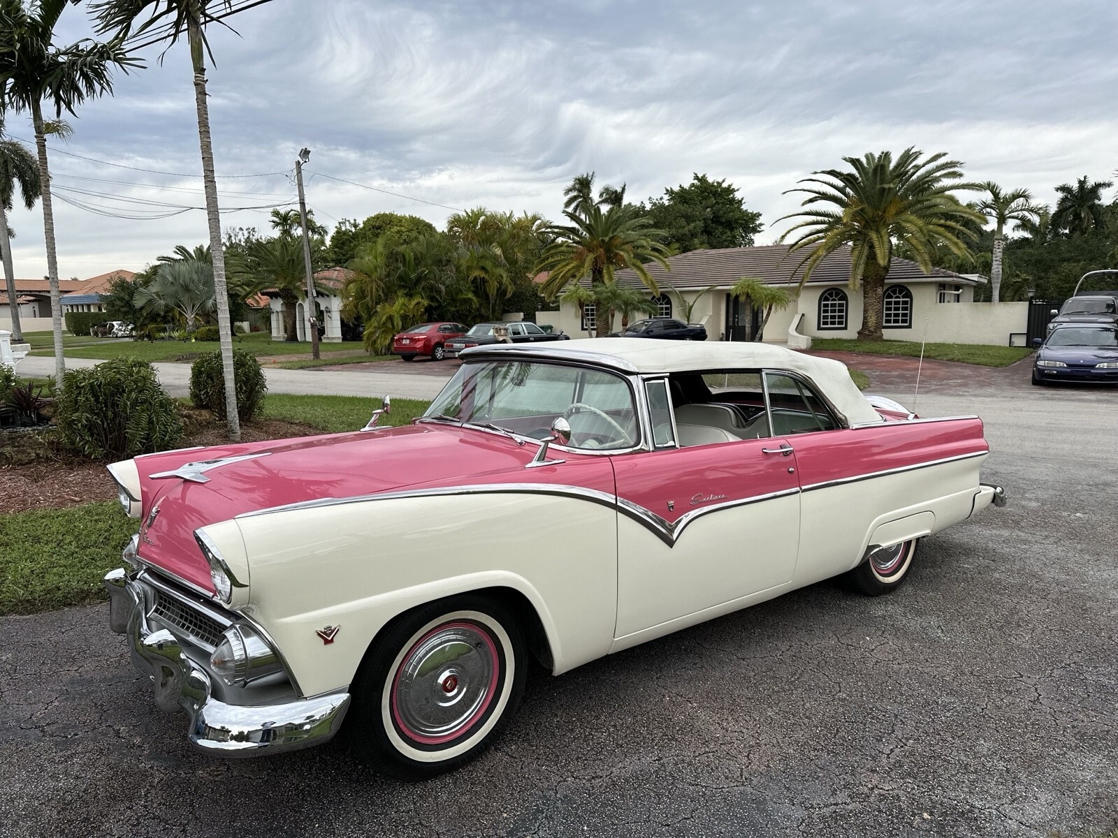 1955 Ford Fairlane Sunliner - photo 6