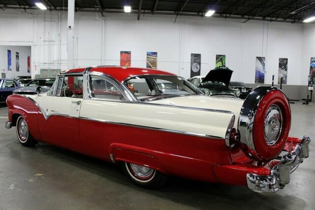 1955 Ford Fairlane Crown Victoria - photo 3
