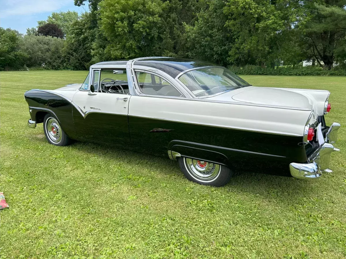 1955 ford fairlane crown victoria classic car 1955 Ford Crown Victoria