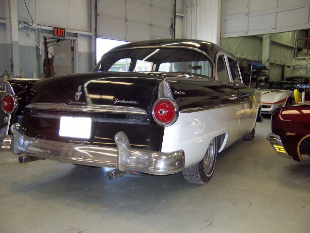 1955 Ford Fairlane Custom - photo 4