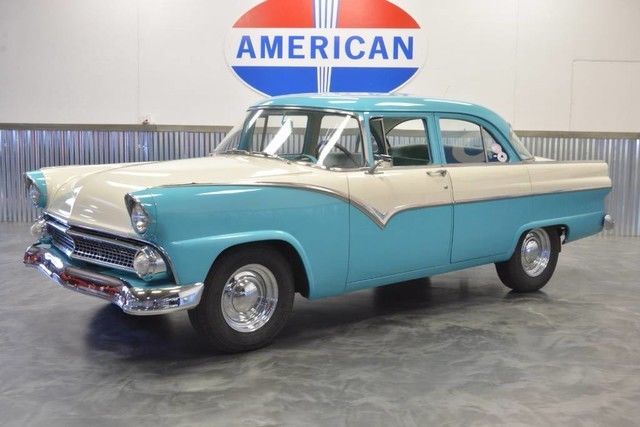 1955 Ford FAIRLANE! SHOW CAR! TOTALLY REMODELED! TURN KEY! DRIVES GREA - photo 3