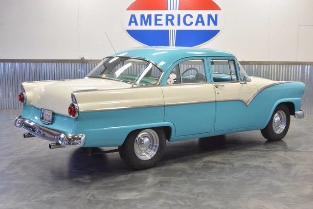 1955 Ford FAIRLANE! SHOW CAR! TOTALLY REMODELED! TURN KEY! DRIVES GREA - photo 4