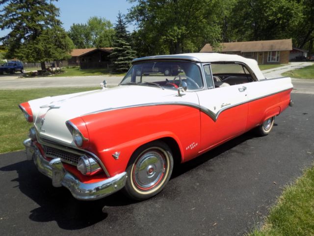 1955 Ford Fairlane Sunliner convertible - photo 12