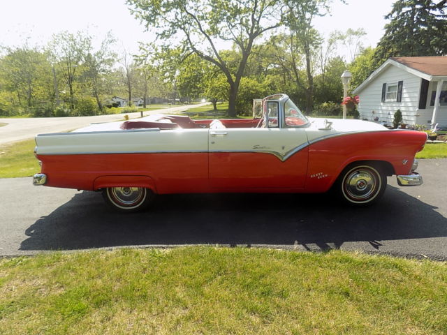 1955 Ford Fairlane Sunliner convertible - photo 6