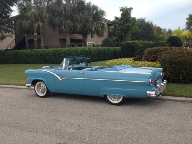 1955 Ford Fairlane Sunliner - photo 4