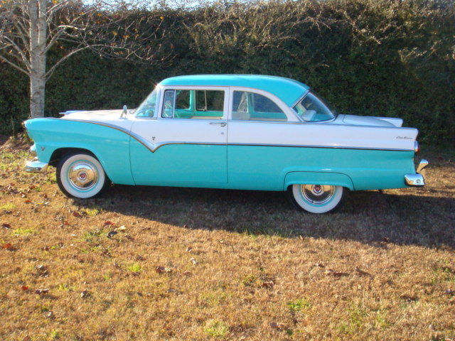 1955 Ford Fairlane TUDOR - photo 4