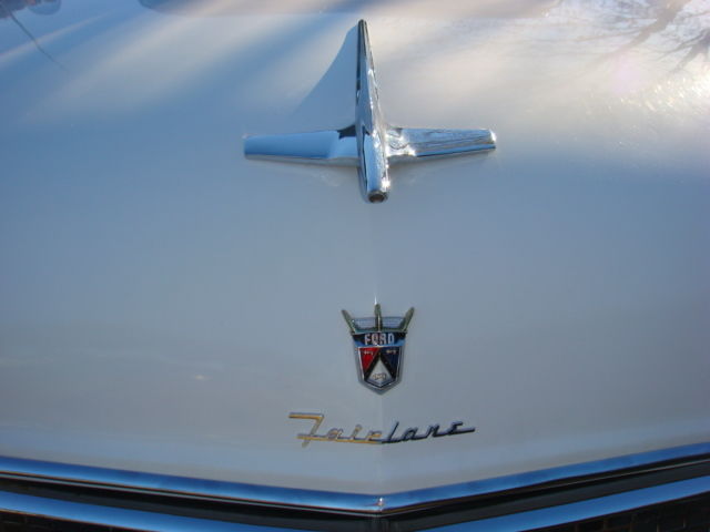 1955 Ford Fairlane TUDOR - photo 8