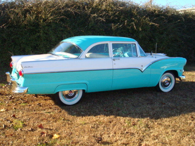 1955 Ford Fairlane TUDOR - photo 9