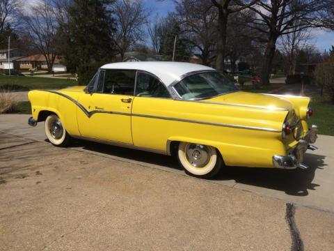1955 Ford Crown Victoria - photo 2