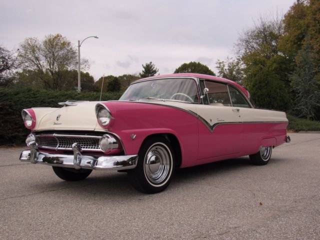 1955 Ford Fairlane Victoria - photo 3