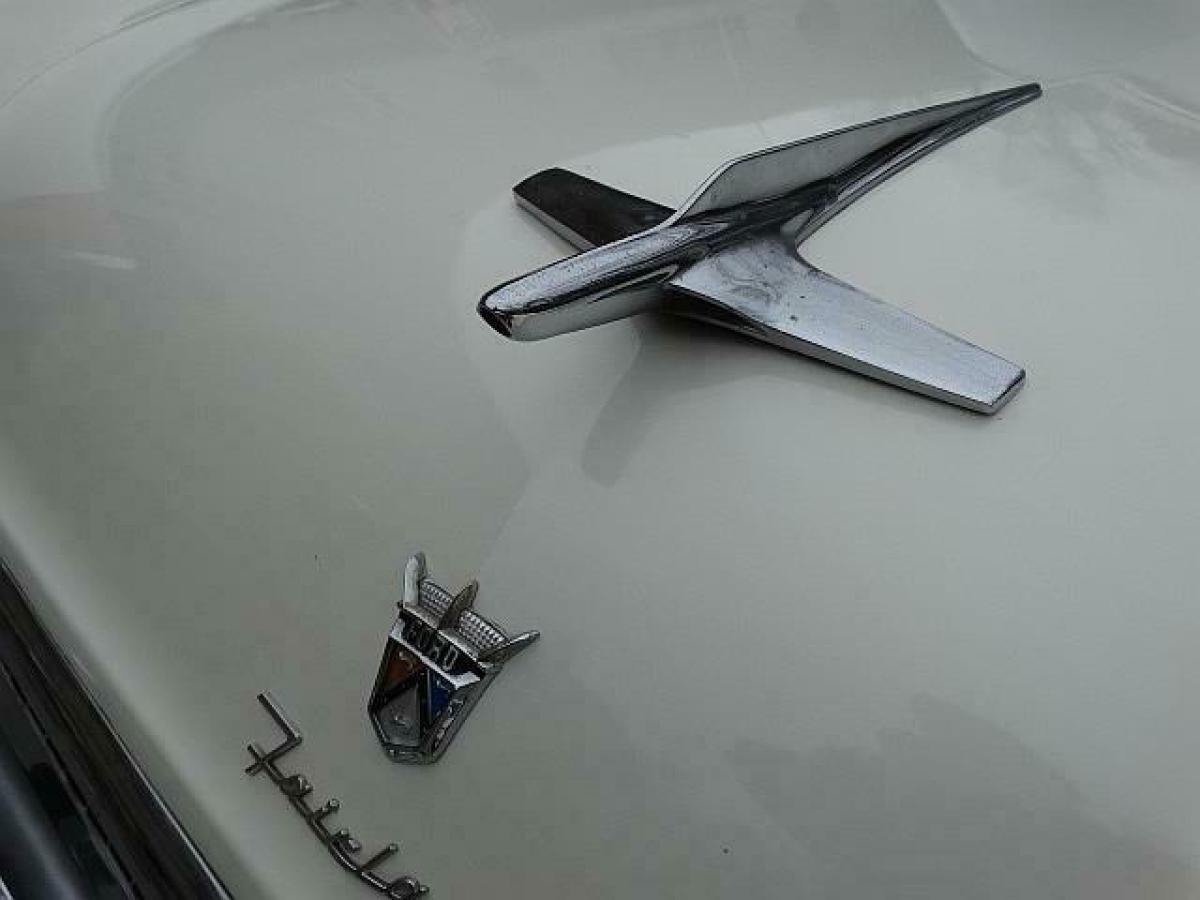 1955 Ford Fairlane - photo 11