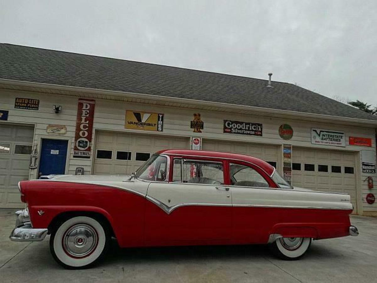 1955 Ford Fairlane - photo 4