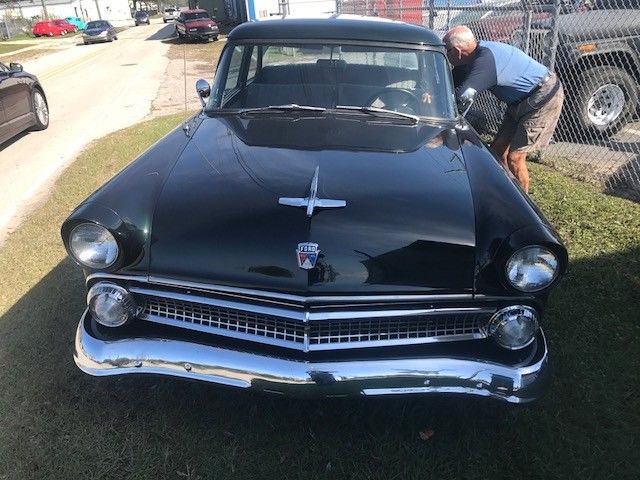1955 Ford Mainline - photo 2