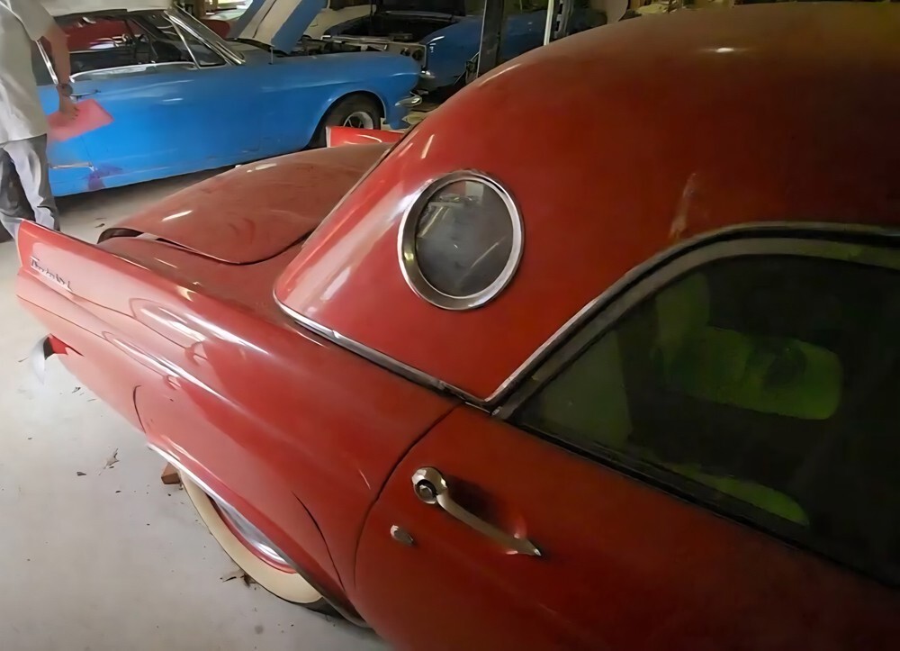1955 Ford Thunderbird Garage find! Complete restoration before being parked! - photo 6