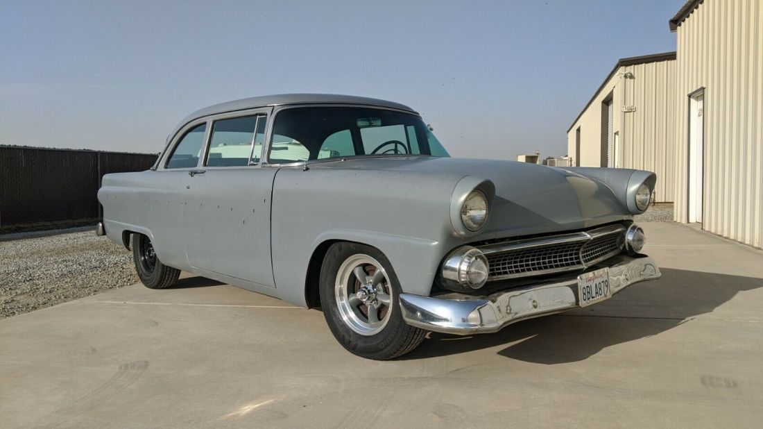 1955 Ford Victoria 2-Door Sedan 1955 Ford Victoria