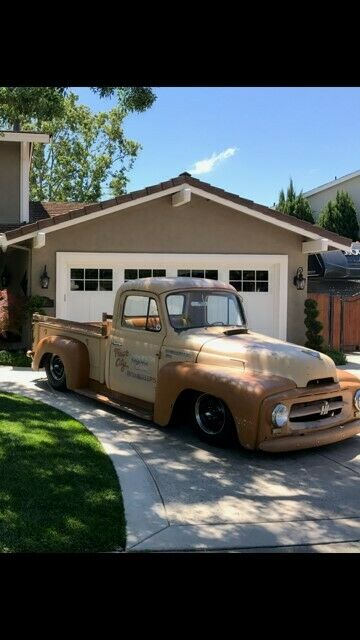 1955 International Harvester 100 stock - photo 2