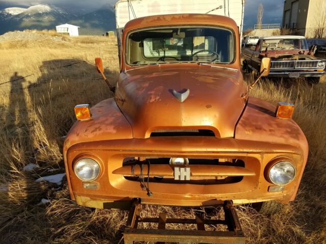 1955 International Harvester R130 - photo 8