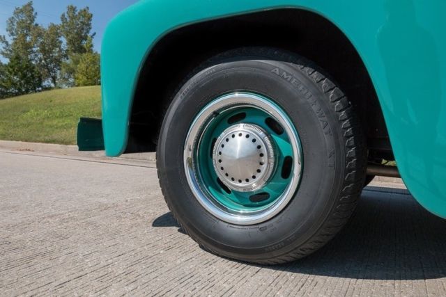 1955 International Harvester R100 - photo 5