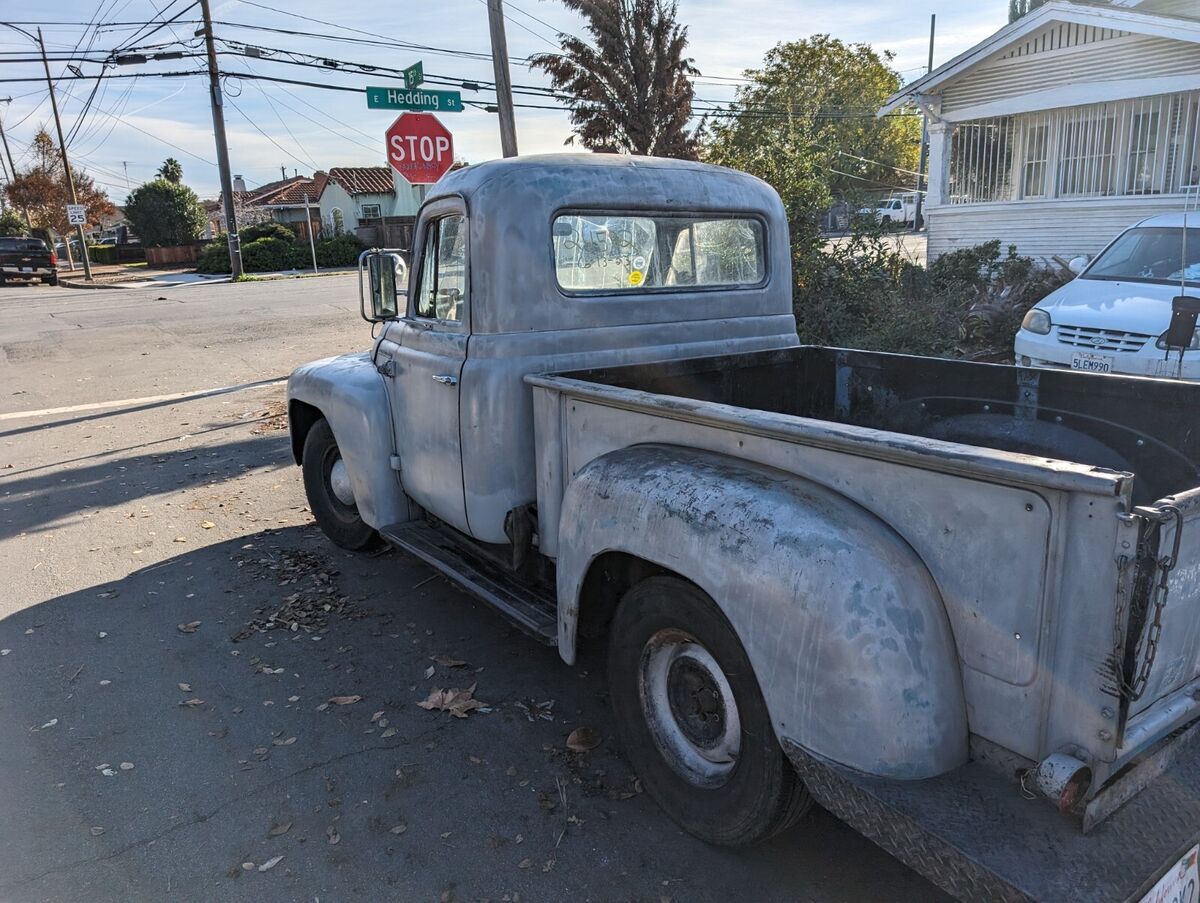 1955 International Harvester R110 - photo 3