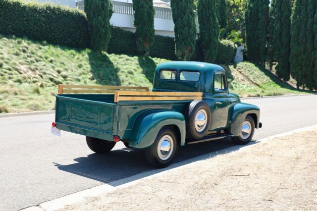 1955 International Harvester R120 dump truck - photo 5