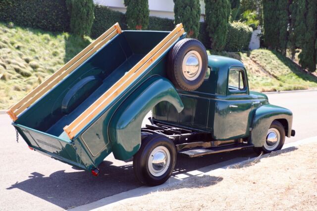 1955 International Harvester R120 dump truck - photo 9