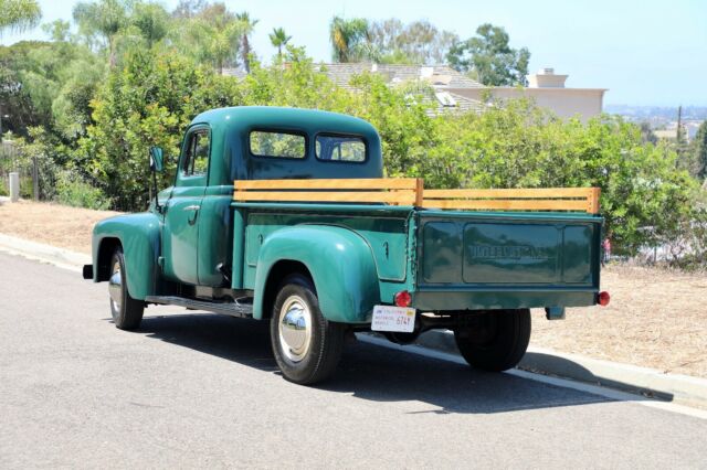 1955 International Harvester R120 dump truck - photo 4