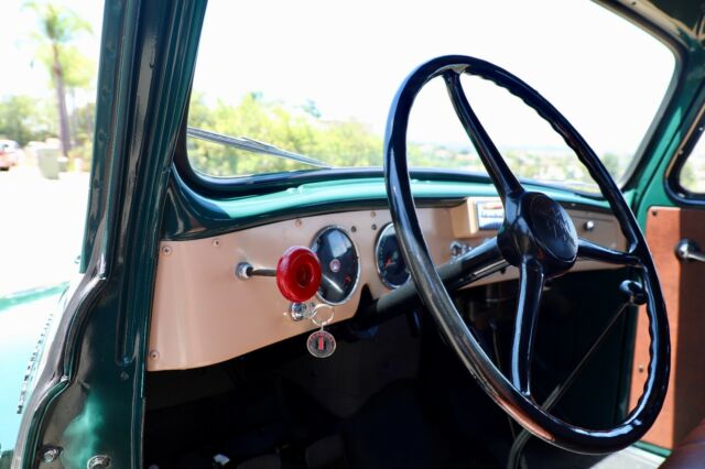 1955 International Harvester R120 dump truck - photo 6