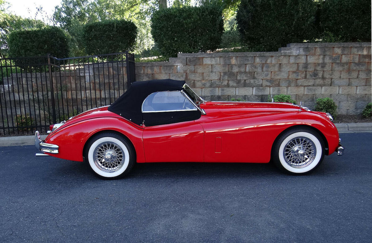 1955 Jaguar XK XK140 SE Roadster - photo 13