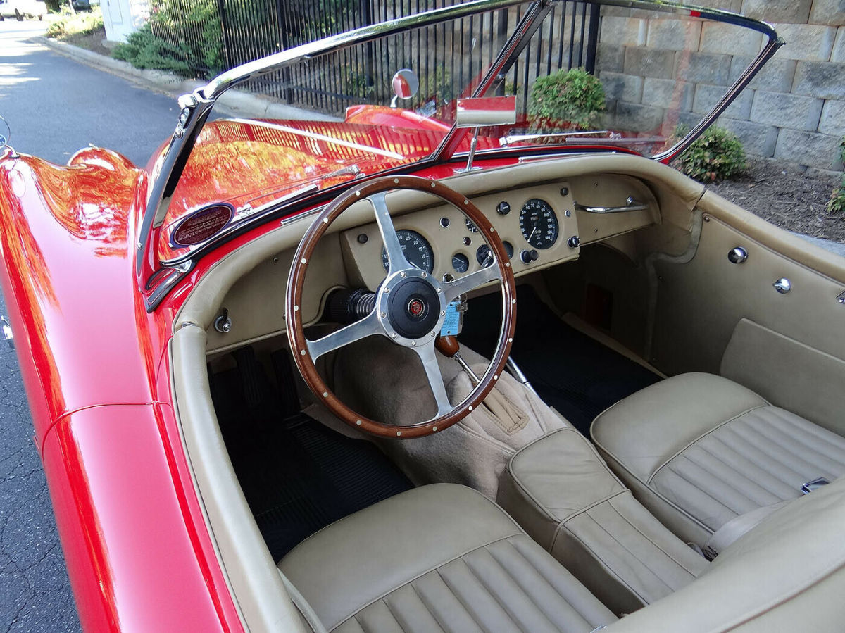1955 Jaguar XK XK140 SE Roadster - photo 8