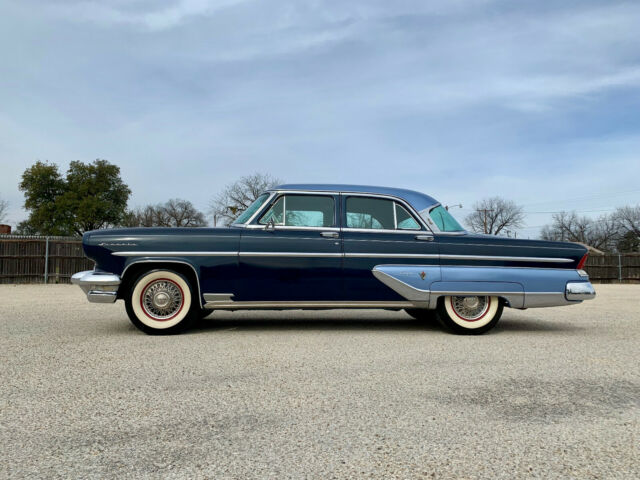 1955 Lincoln Capri 4-door Sedan 1955 Lincoln Capri