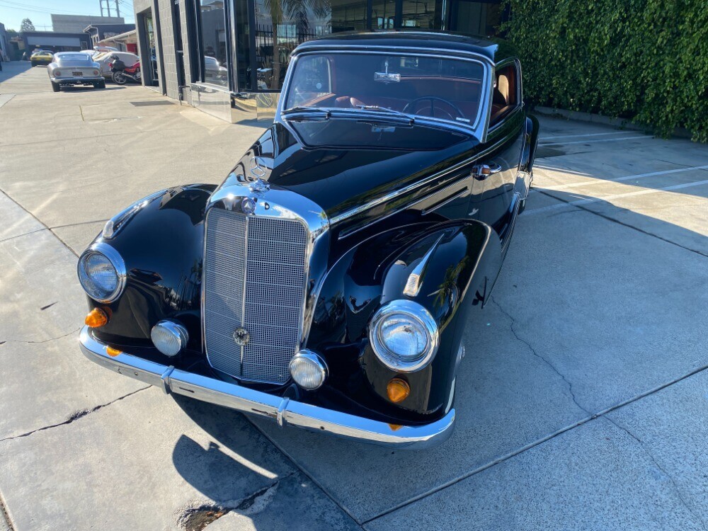 1955 Mercedes-Benz 200-Series - photo 2
