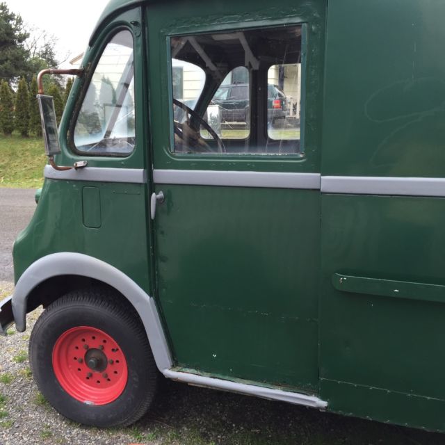 1955 International Harvester Metro Van - photo 2