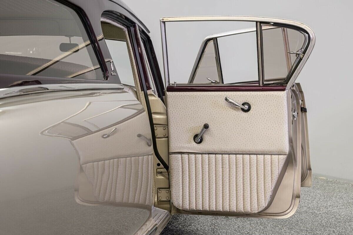 1955 Nash Rambler station wagon - photo 9