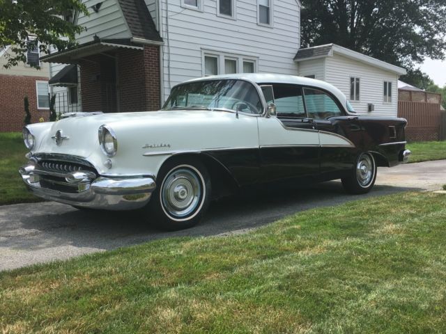 1955 Oldsmobile Ninety-Eight Holiday - photo 2