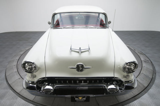 1955 Oldsmobile Ninety-Eight Holiday - photo 10