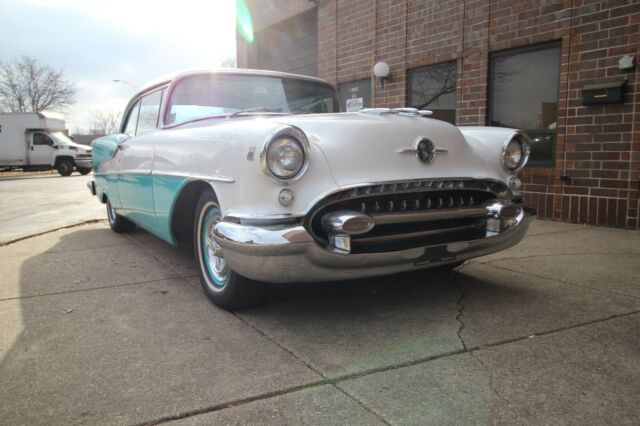 1955 Oldsmobile Eighty-Eight - 88 - Holiday Hardtop - photo 8