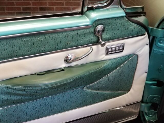 1955 Oldsmobile Ninety-Eight Ninety-Eight Holiday - photo 8