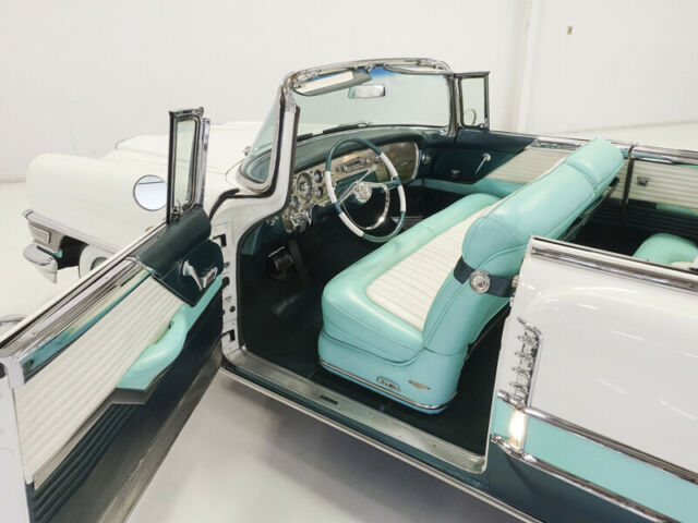 1955 Packard Caribbean Convertible - photo 6