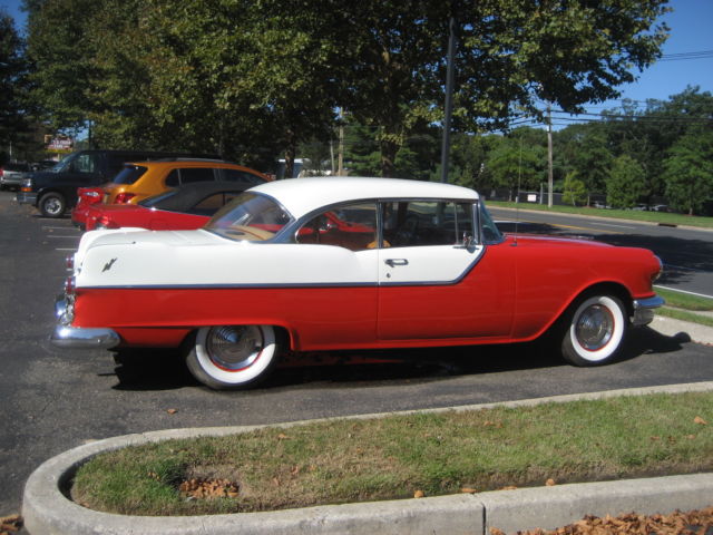 1955 Pontiac Chieftain - photo 2