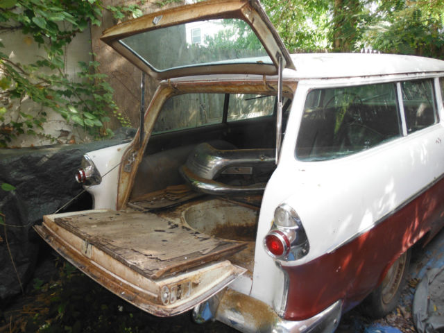 1955 Pontiac Chieftain - photo 2