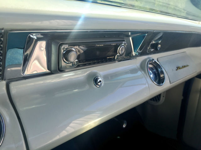 1955 Pontiac Chieftain - photo 13